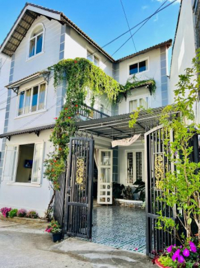 NHỚ House I